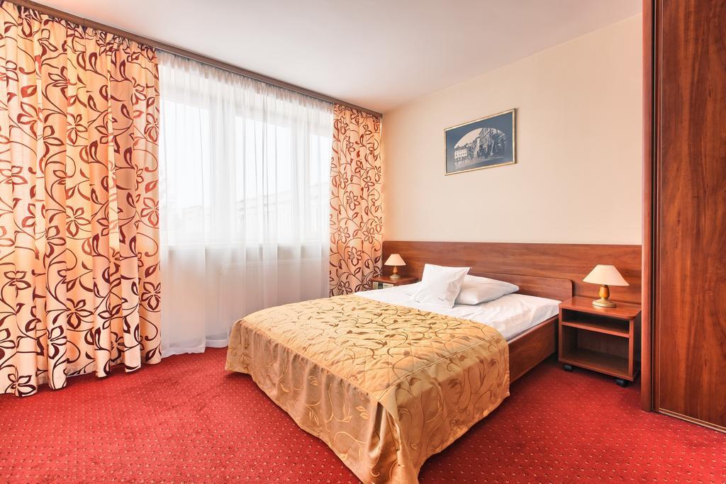 Hotel Renesans Zamosc  Phòng bức ảnh